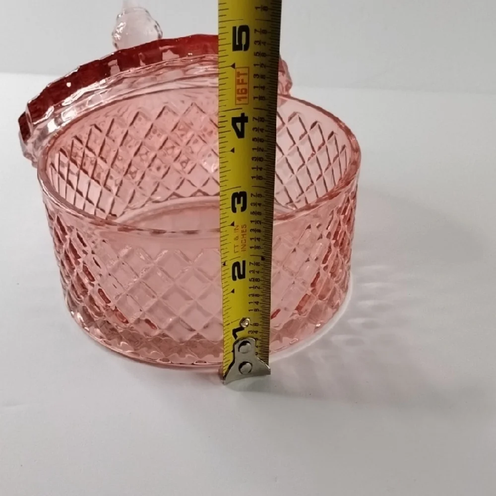 P-020 Blush Pink Pressed Diamond Pattern Glass Covered Dish